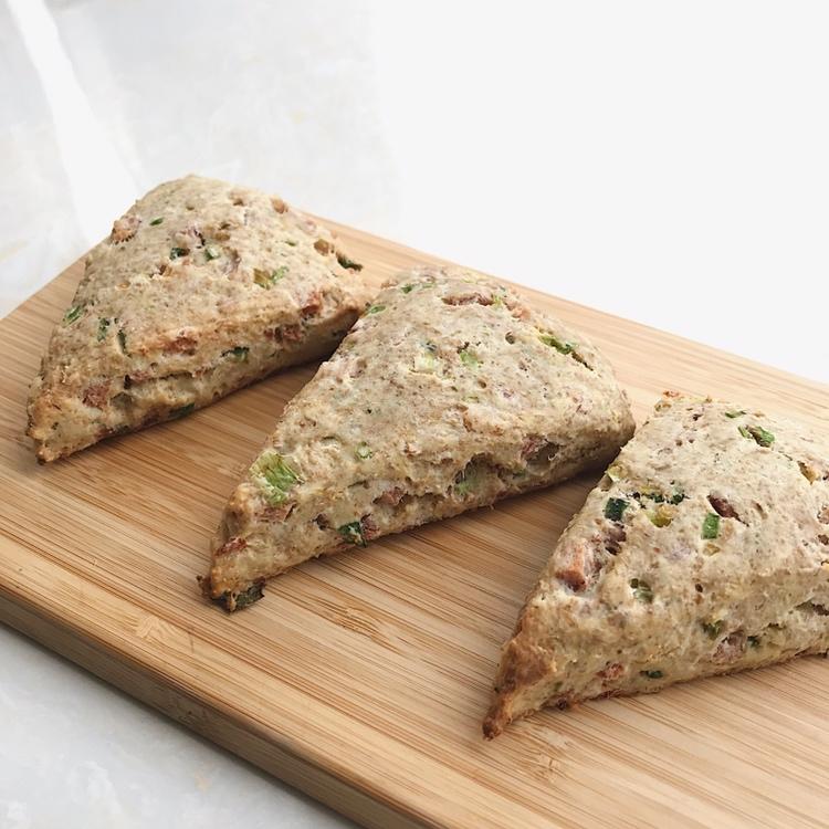 超级好吃的咸味司康Savoury Scones