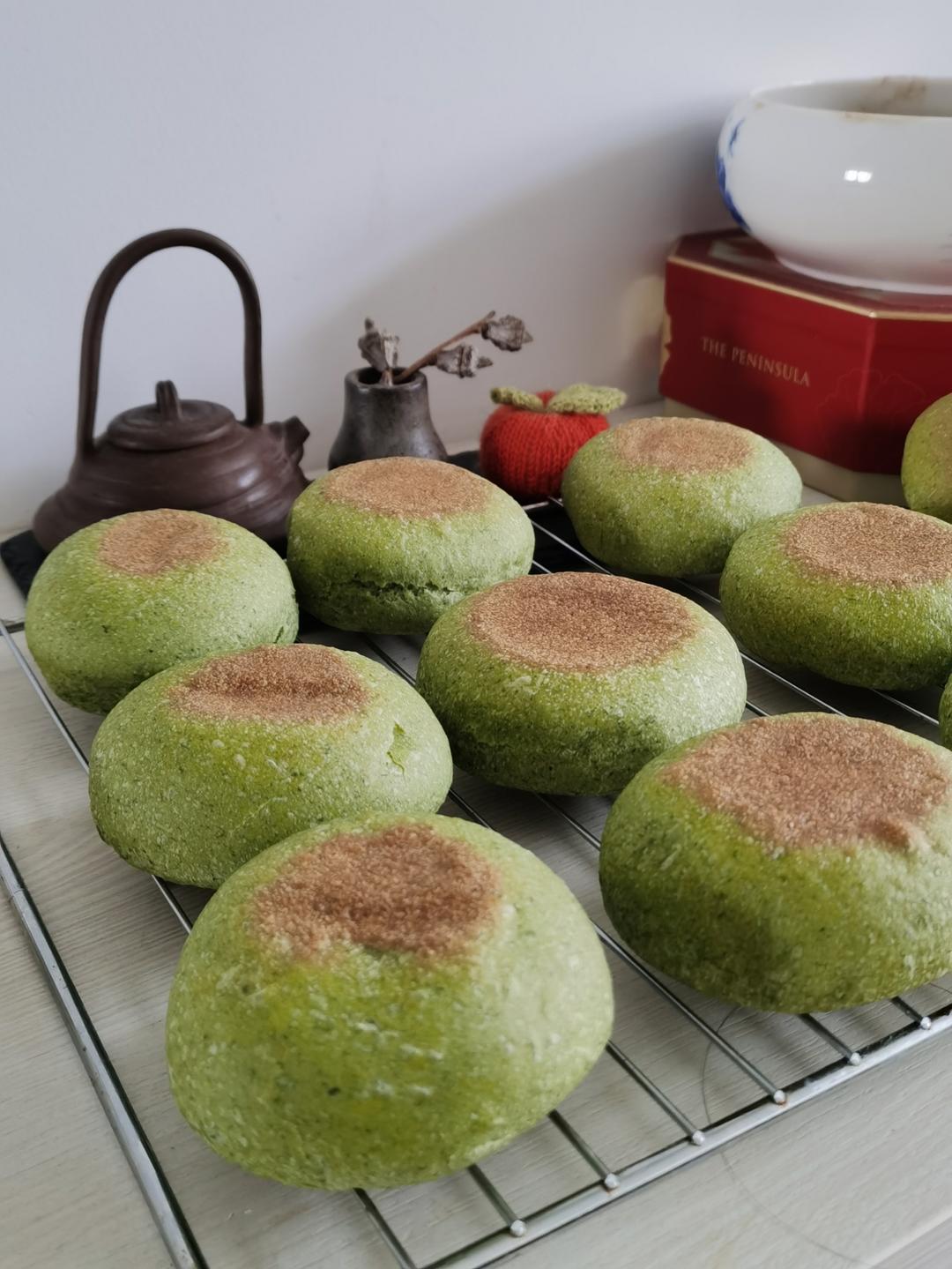 春季限定艾草芋泥日式面包