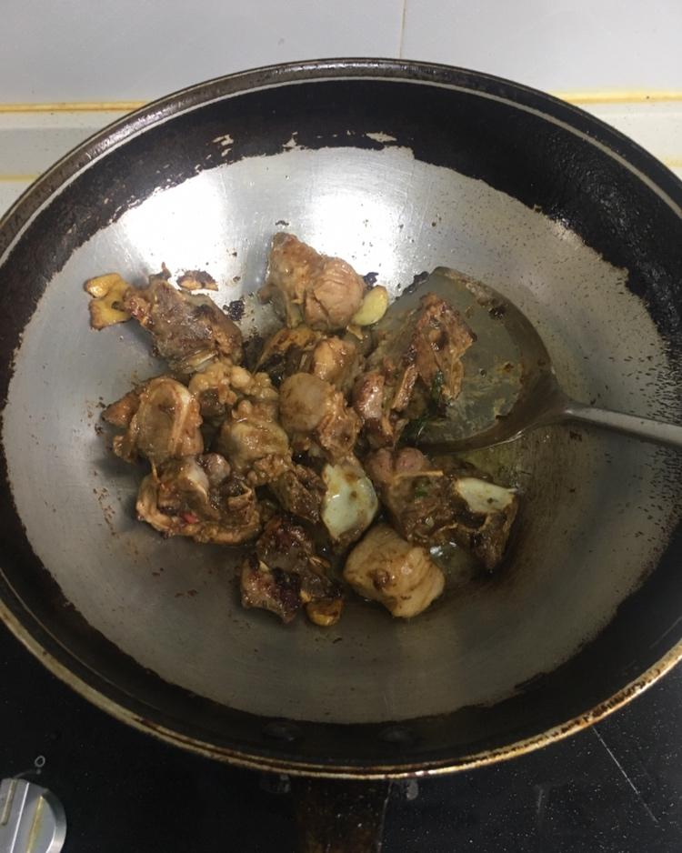 萝卜小排汤