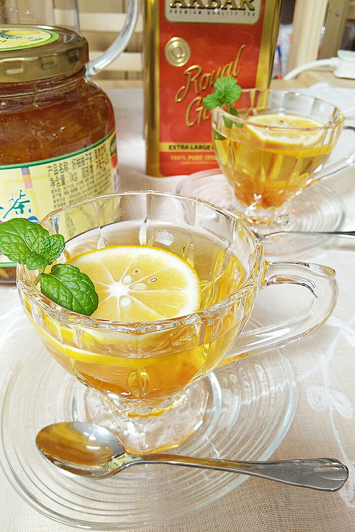 韩国柚子茶食谱――柠檬柚子红茶（热饮）的做法 步骤7