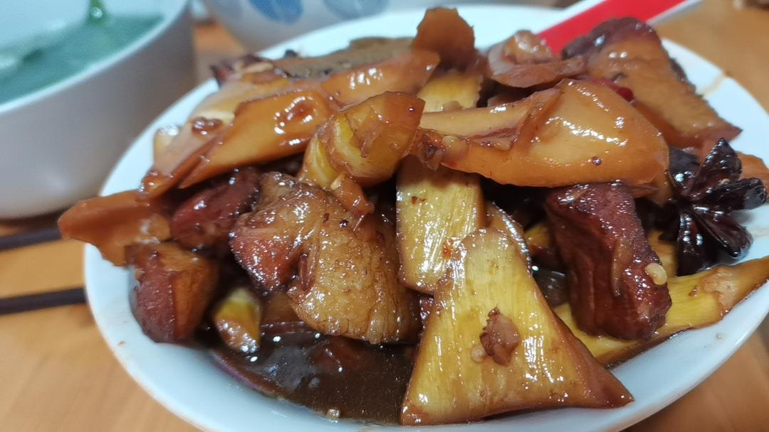 雷笋红烧五花肉