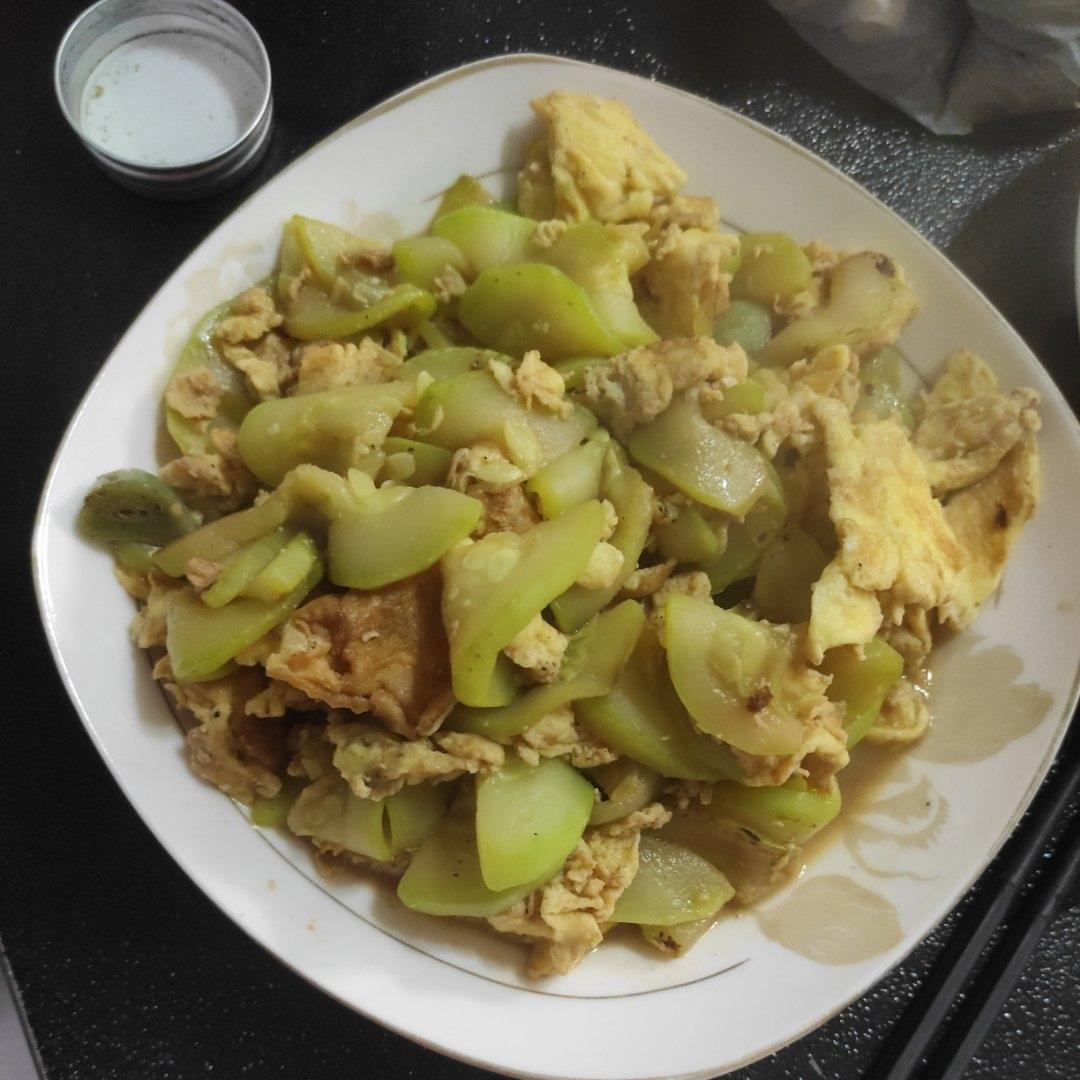 家常西葫芦炒鸡蛋