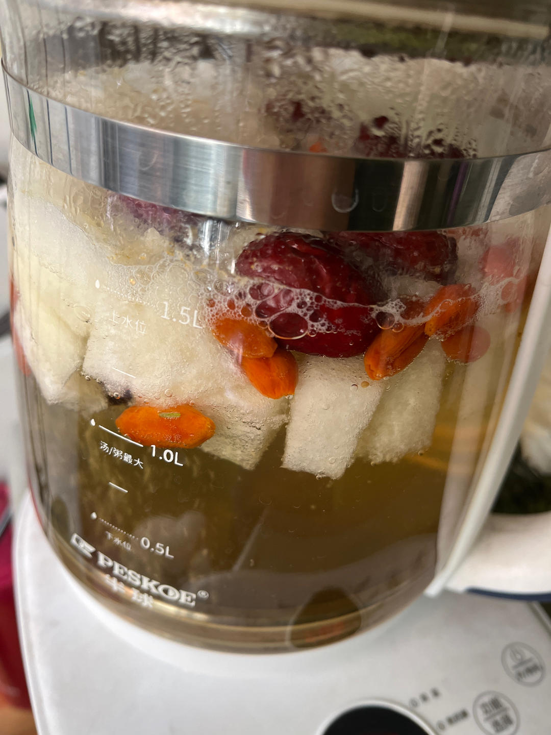 冰糖雪梨（止咳化痰平喘润燥，秋冬必备）