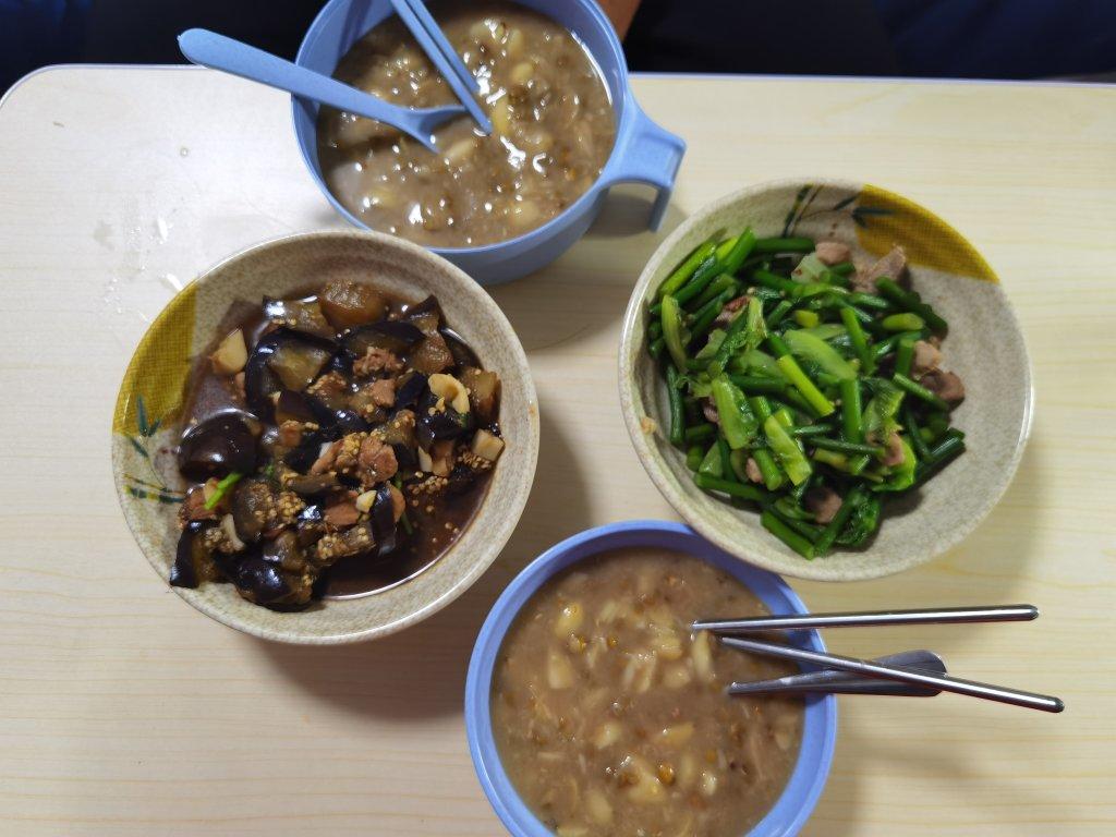 青菜炒肉丝