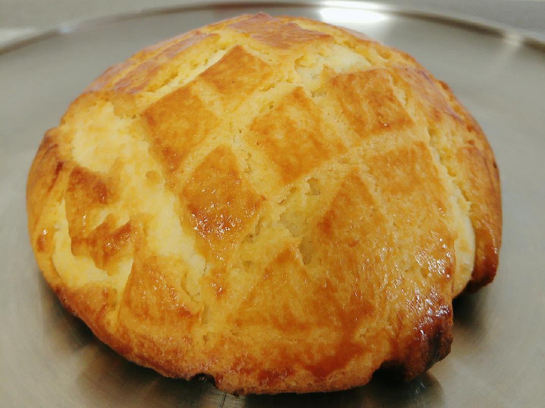 好吃到炸裂的港式菠萝包（附带制作酥皮的小视频）