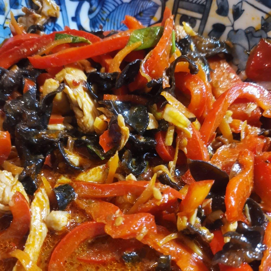 米饭🍚杀手鱼香鸡丝         （减脂期也可以吃）