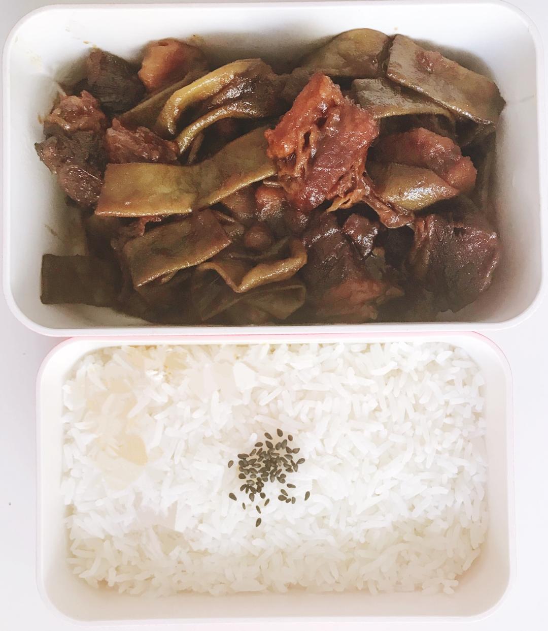 正宗排骨豆角土豆