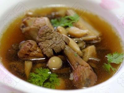 羊排杂菌汤