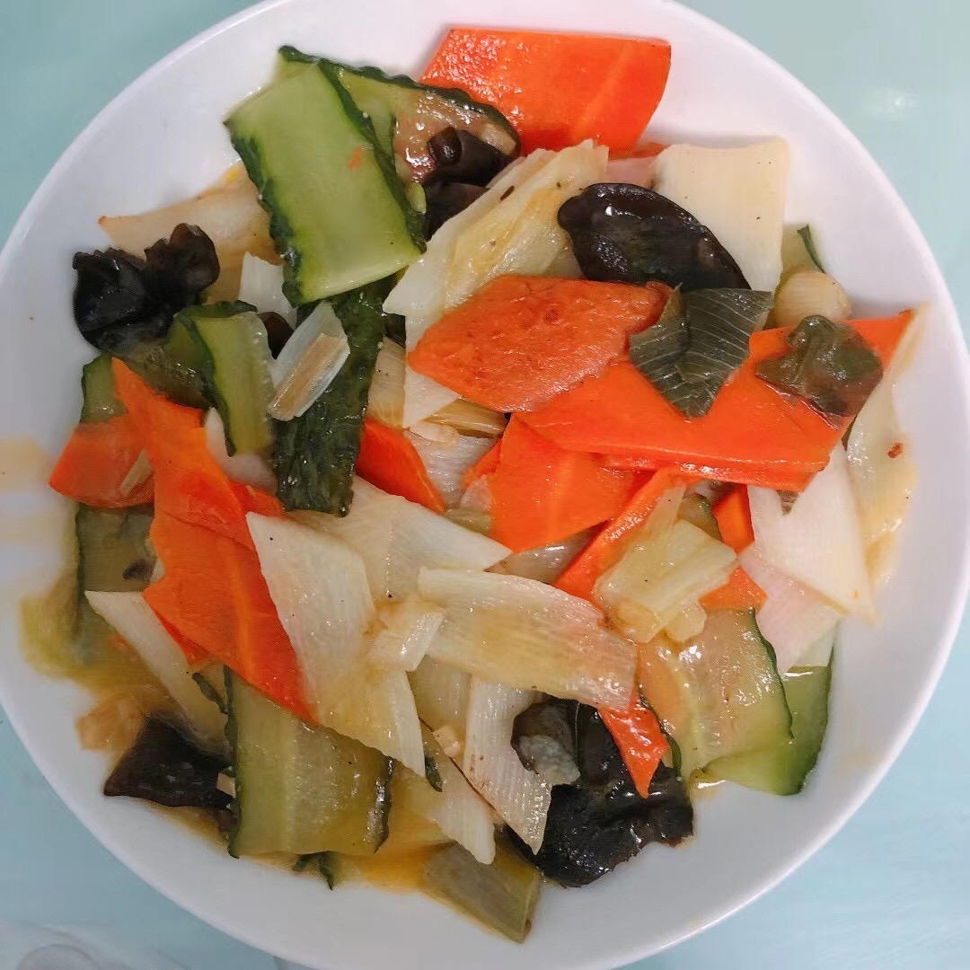 素菜冠军！营养美味的山药炒木耳