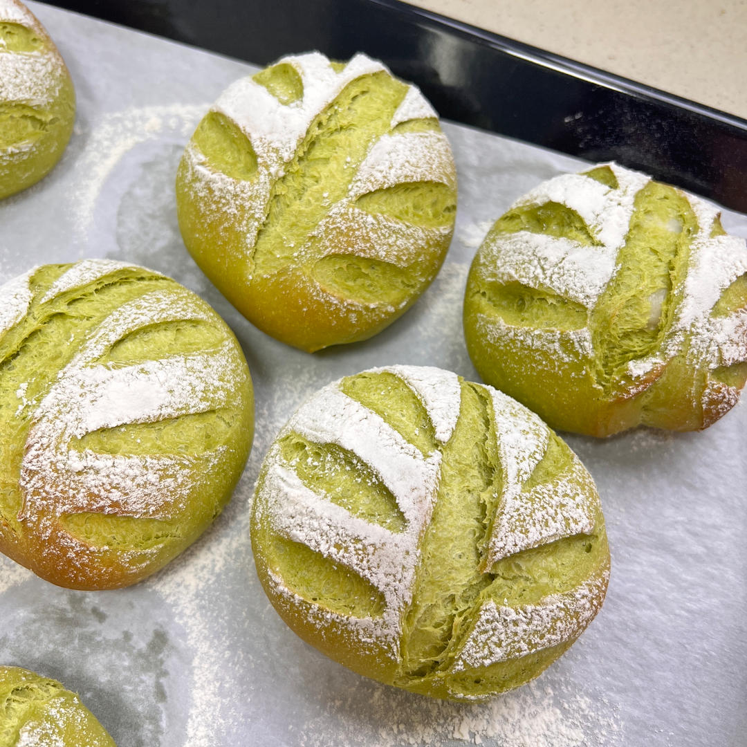 抹茶软欧（蜜豆奶酪馅）
