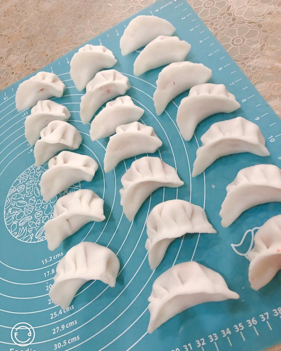 弯梳虾饺