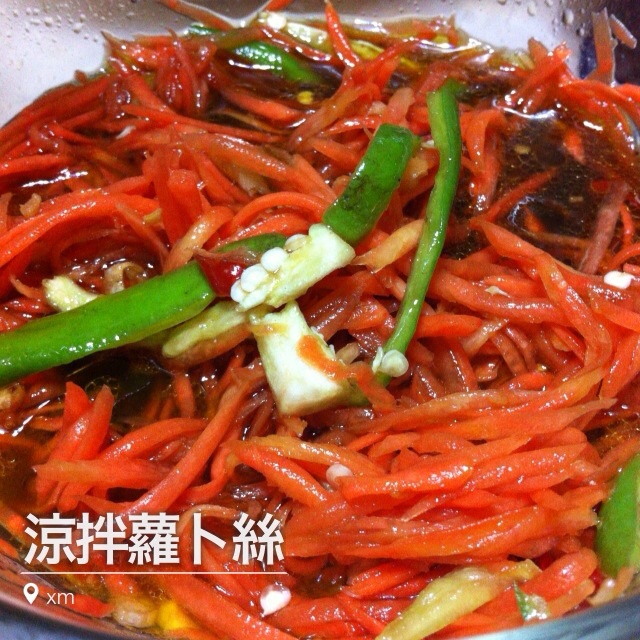凉拌白菜胡萝卜丝