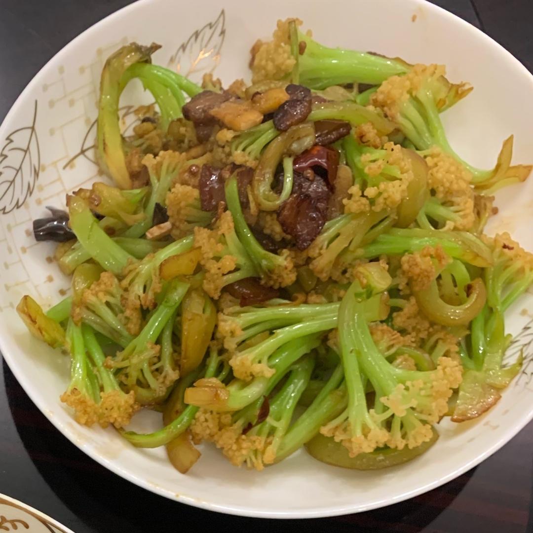 不用干锅的花菜(不舔碗算我输)