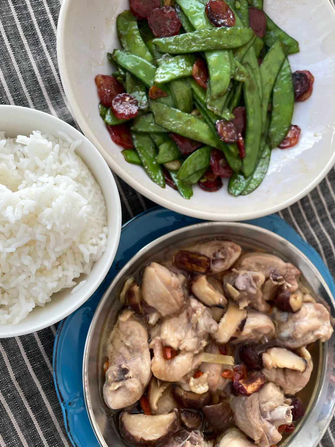 地道广东味——虫草花蒸鸡