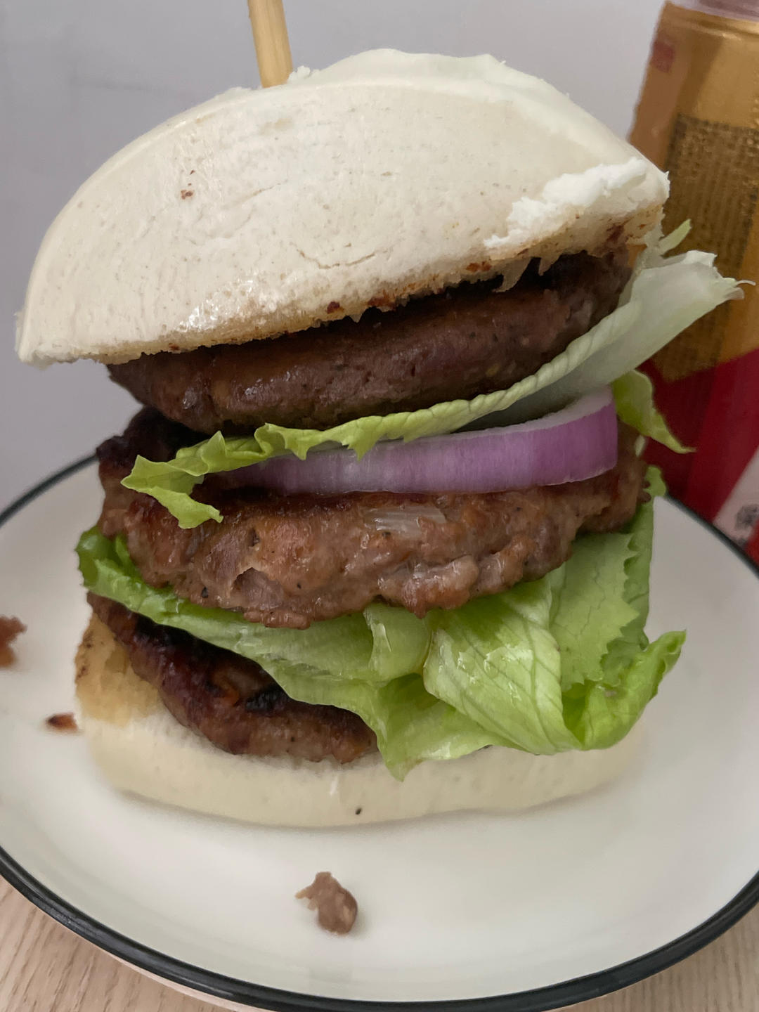 牛肉汉堡 煎出香嫩多汁的牛肉饼