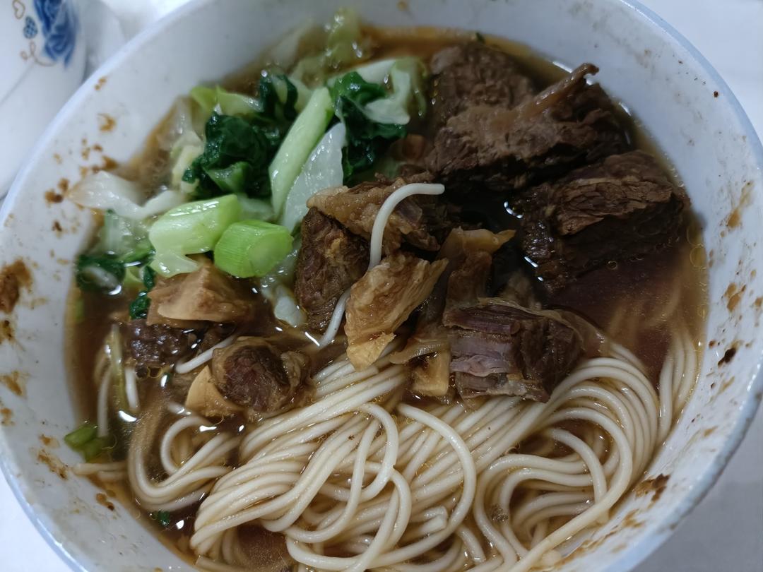 红烧牛腩面