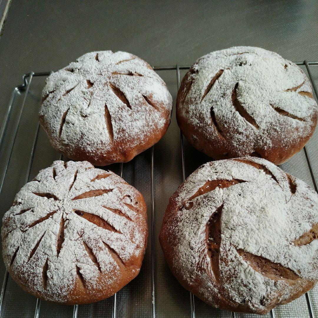 红酒葡萄干面包