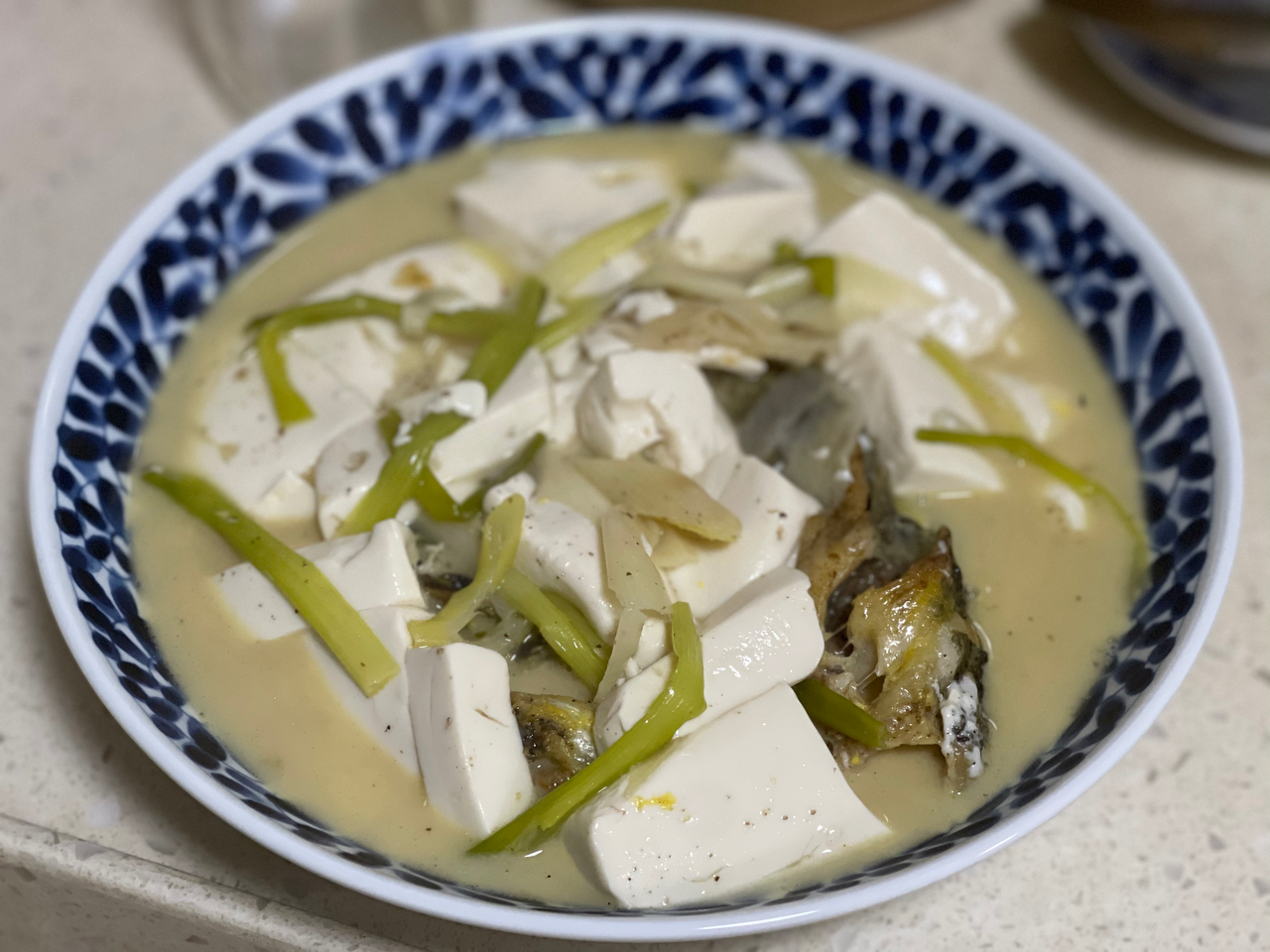昂刺鱼豆腐汤（黄辣丁）