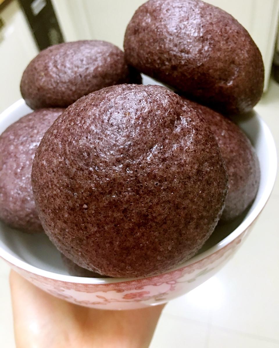 黑米馒头