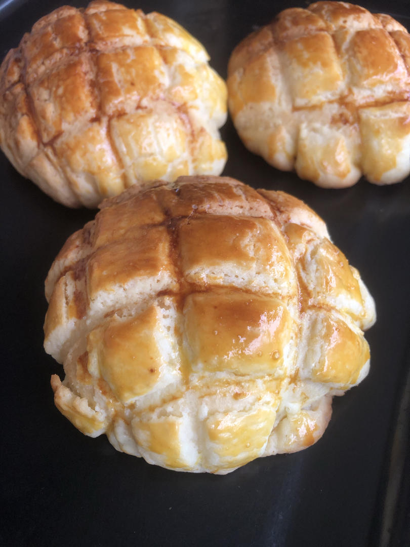 菠萝包（附10分钟手套膜和快速软面包做法）