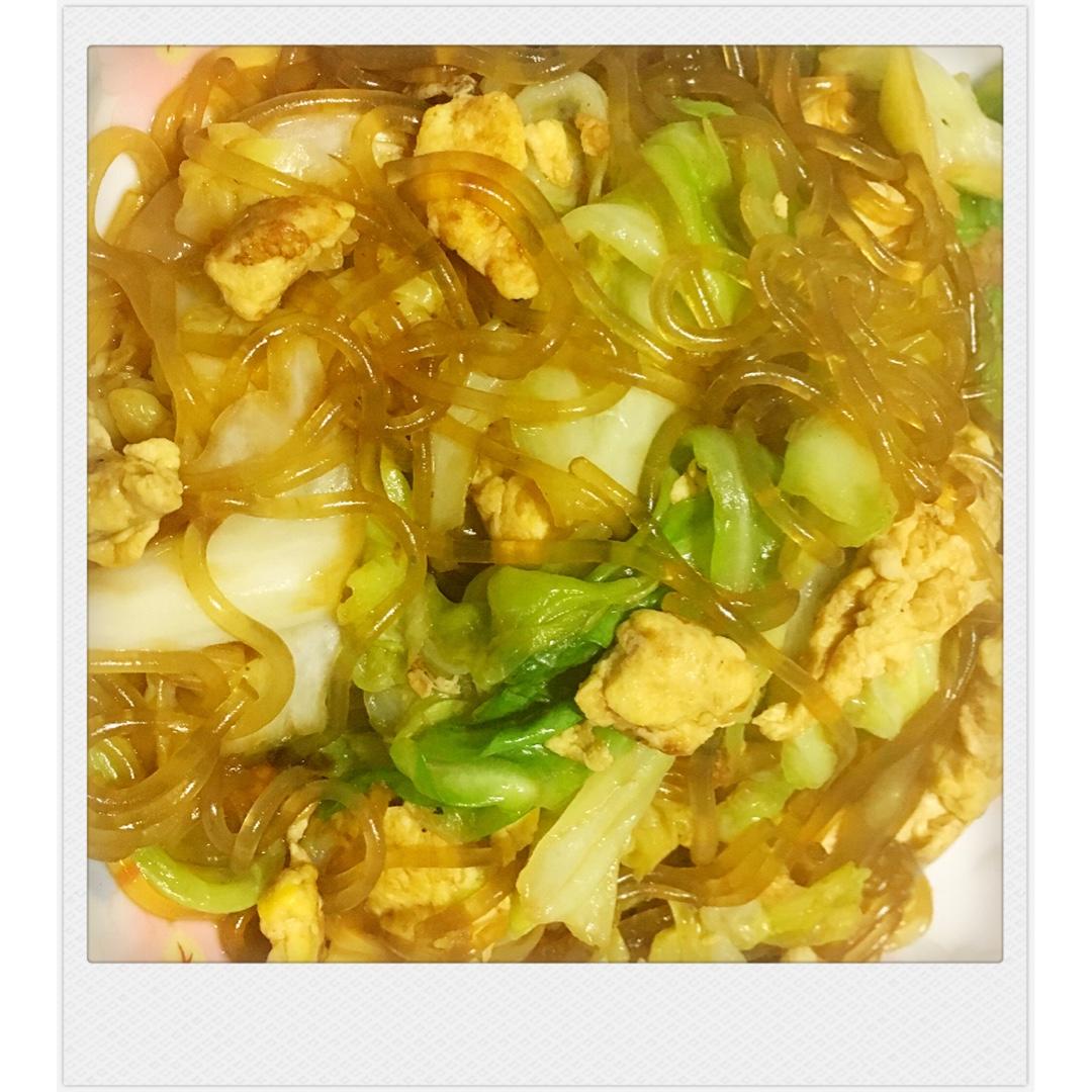 包菜粉丝炒鸡蛋