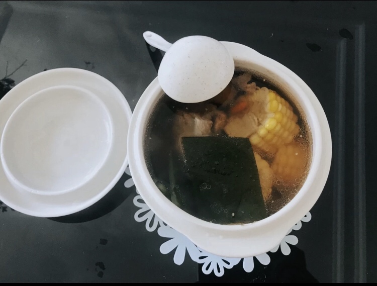 宝宝辅食食谱  玉米海带排骨汤