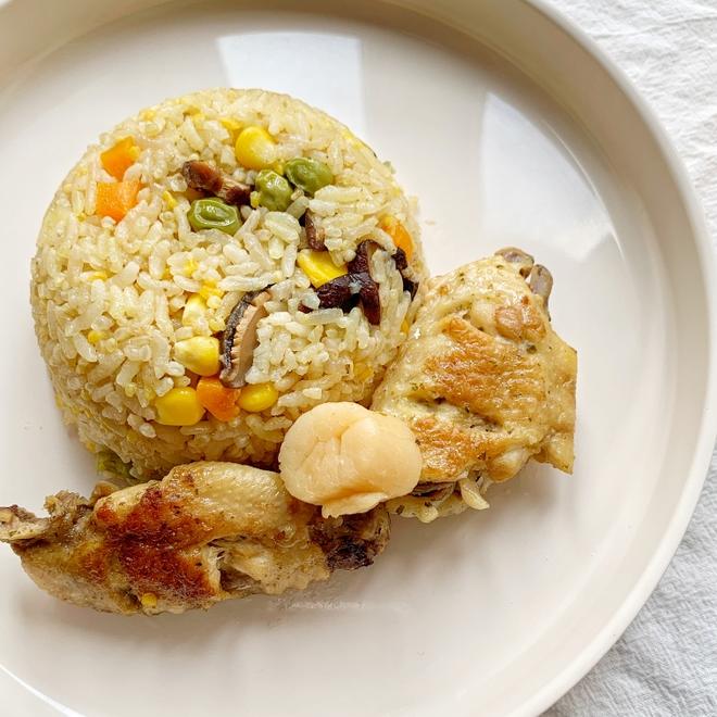 12+ 杂蔬鸡翅贝柱咖喱焖饭，营养丰富，一键搞定！的做法