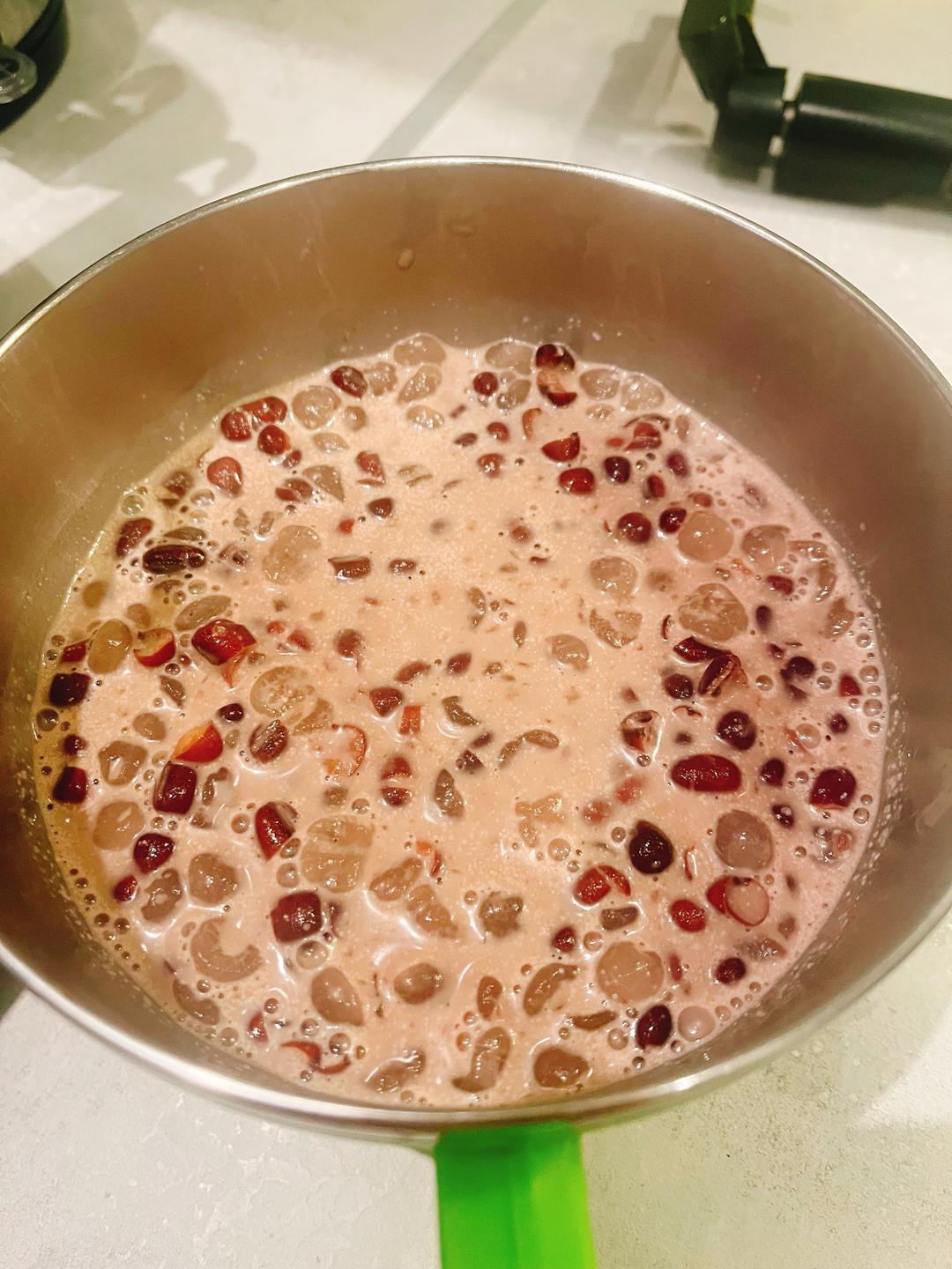 椰汁红豆西米露