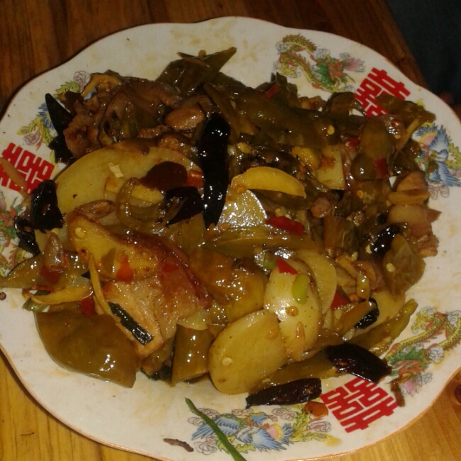 土豆青椒炒肉片