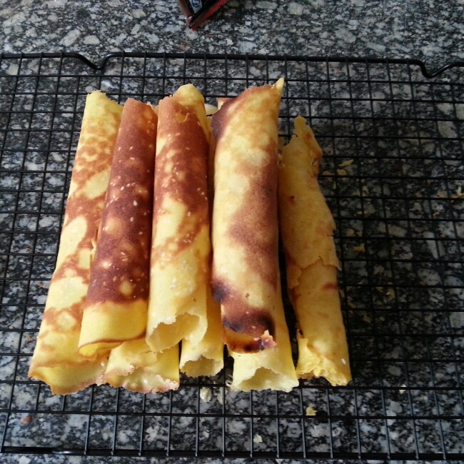 平底锅脆皮蛋卷