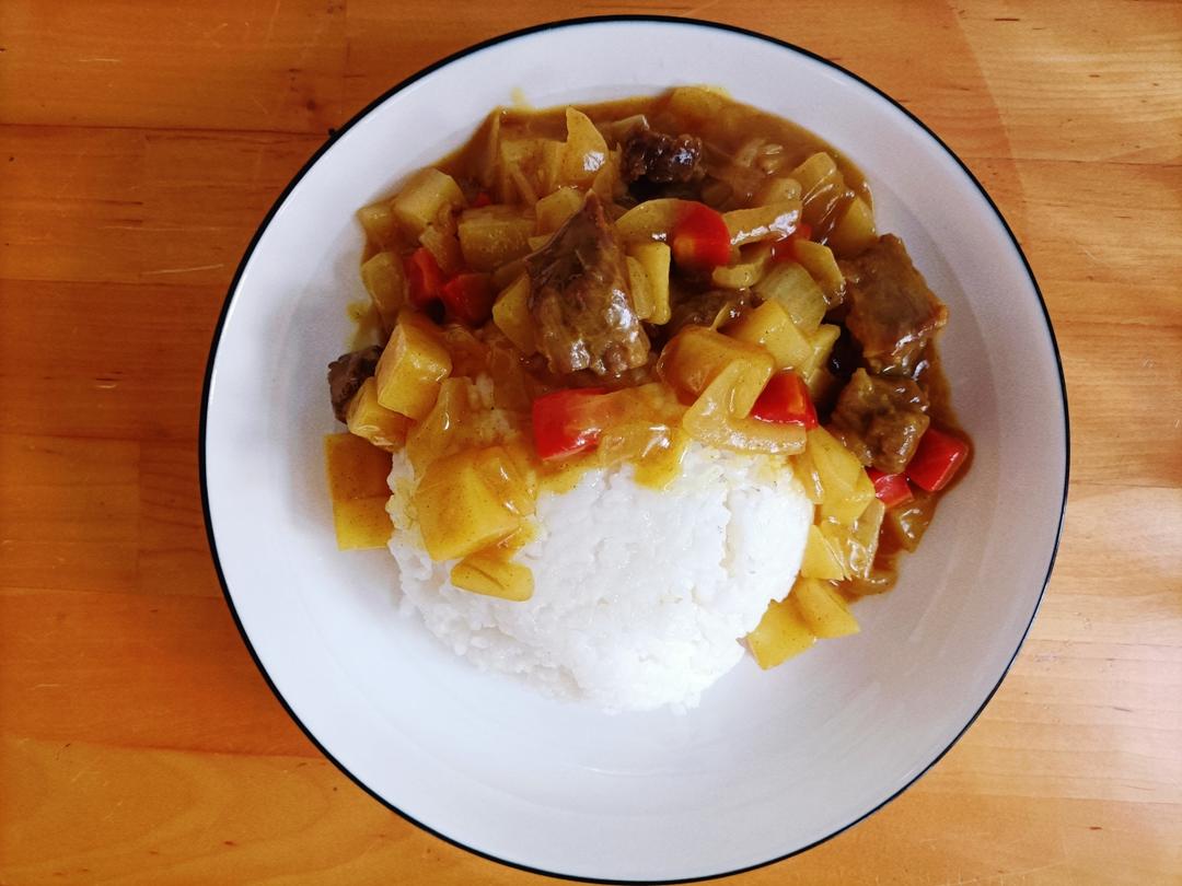 咖喱土豆烧牛肉