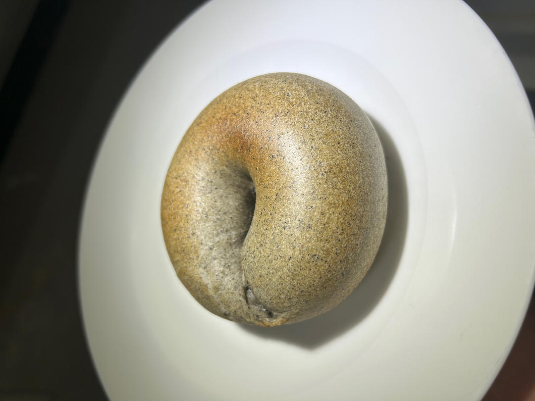 双倍黑芝麻奶酥贝果🥯一起吃养生贝果吧