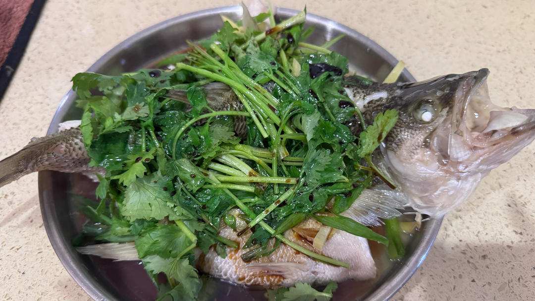 清蒸鲈鱼