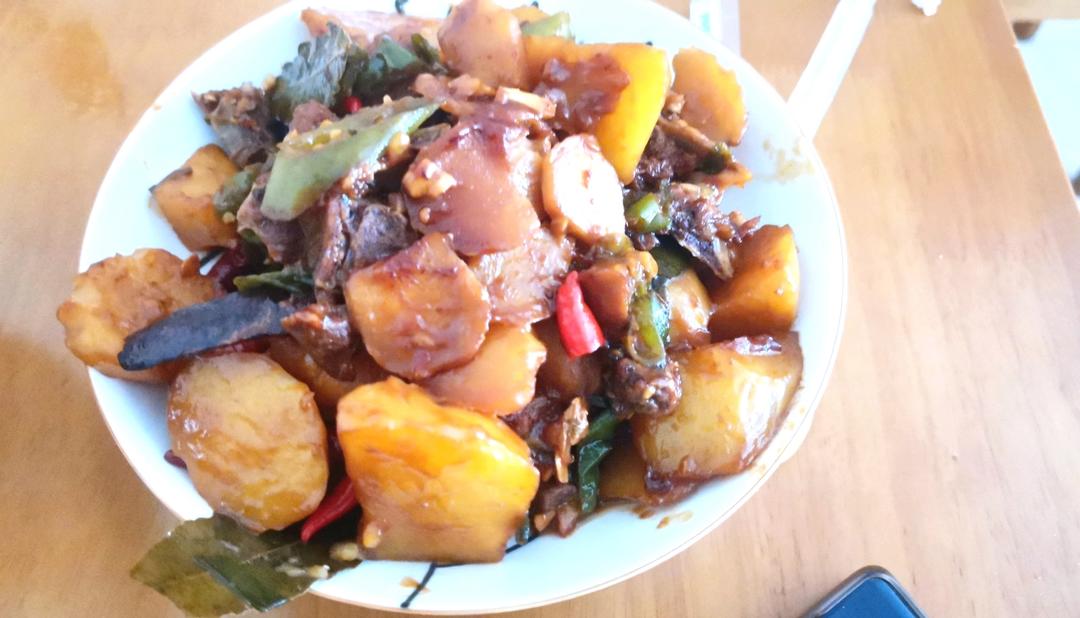 土豆排骨（超好吃）