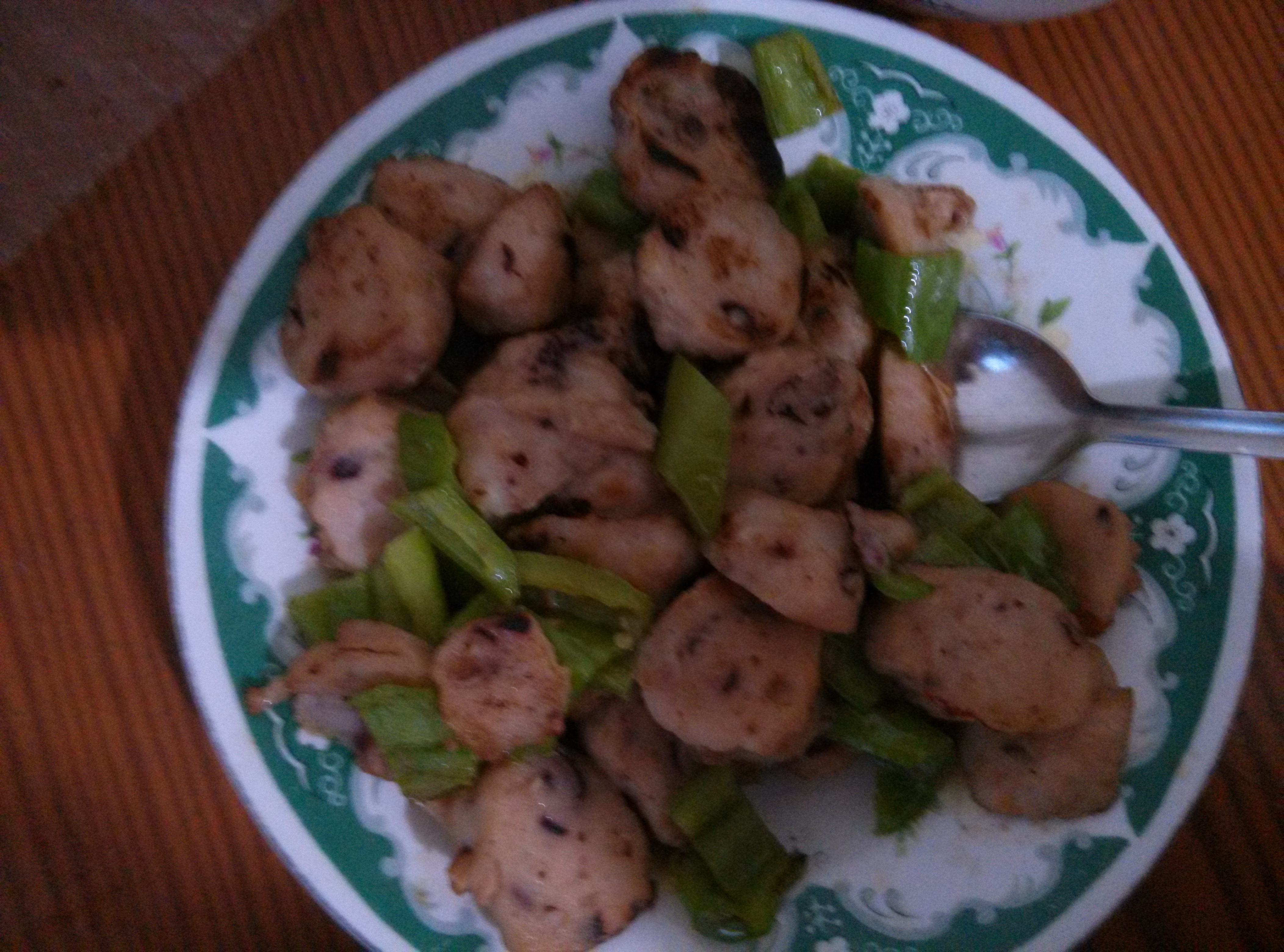 辣椒恋酱油 之 炝炒墨鱼丸匝