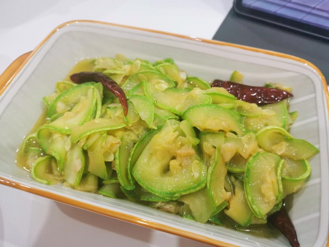 清炒西葫芦，五分钟快手菜