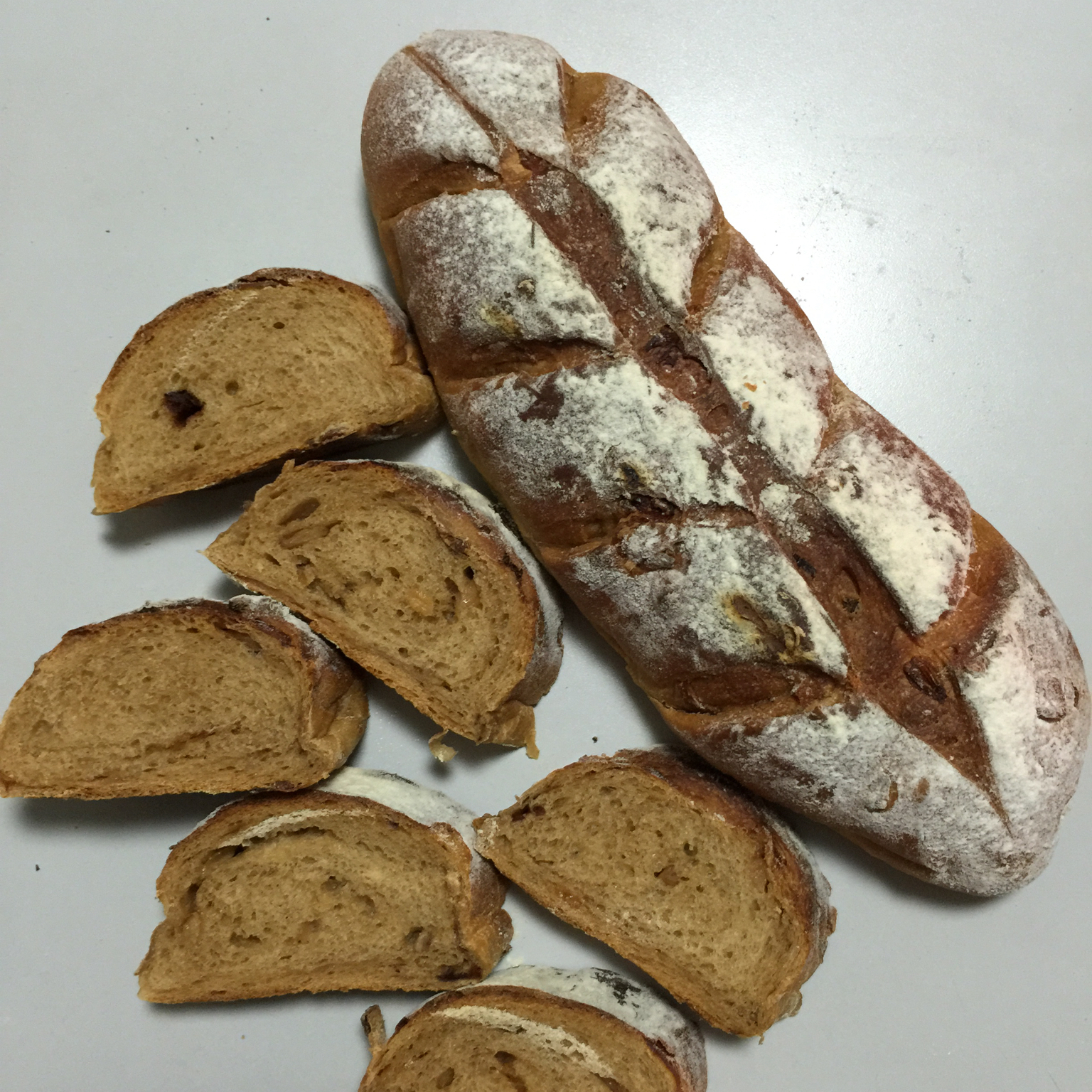 全麦红糖桂圆软欧包