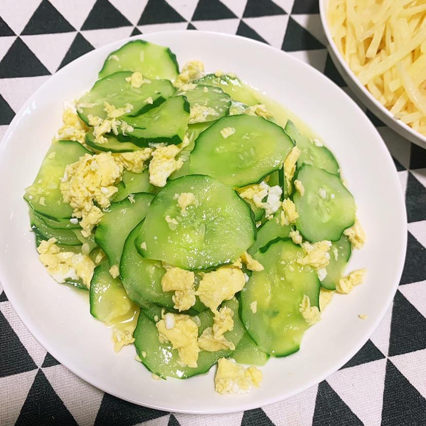 黄瓜炒鸡蛋