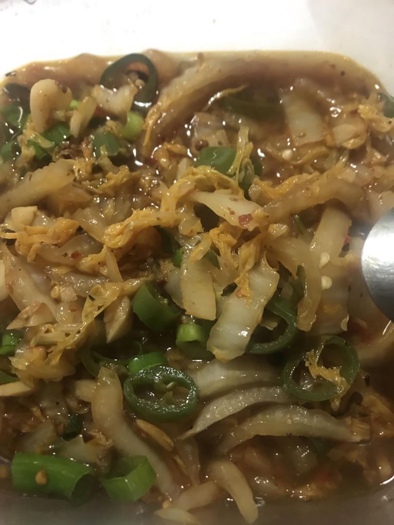 厨师长教你：“酸辣大白菜”的家常做法，酸辣又开胃，收藏了