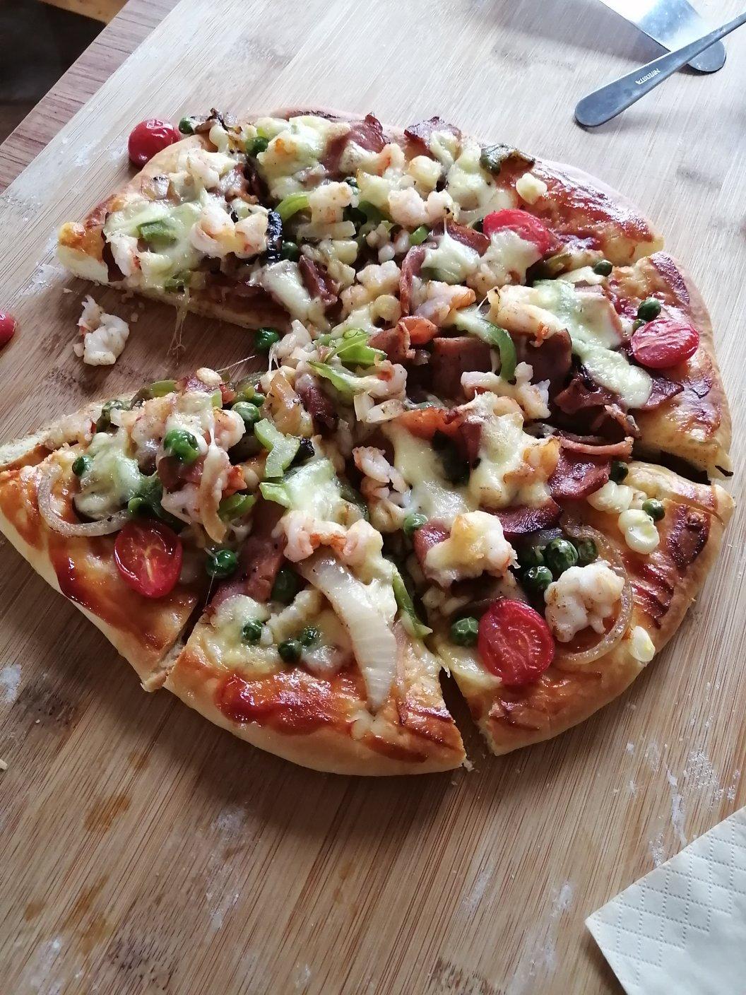 鲜虾🍤培根披萨🍕“内附敲好吃的饼皮做法”