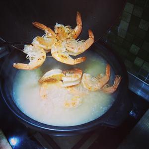 鲜虾干贝糙米粥（塔吉锅版）的做法 步骤6