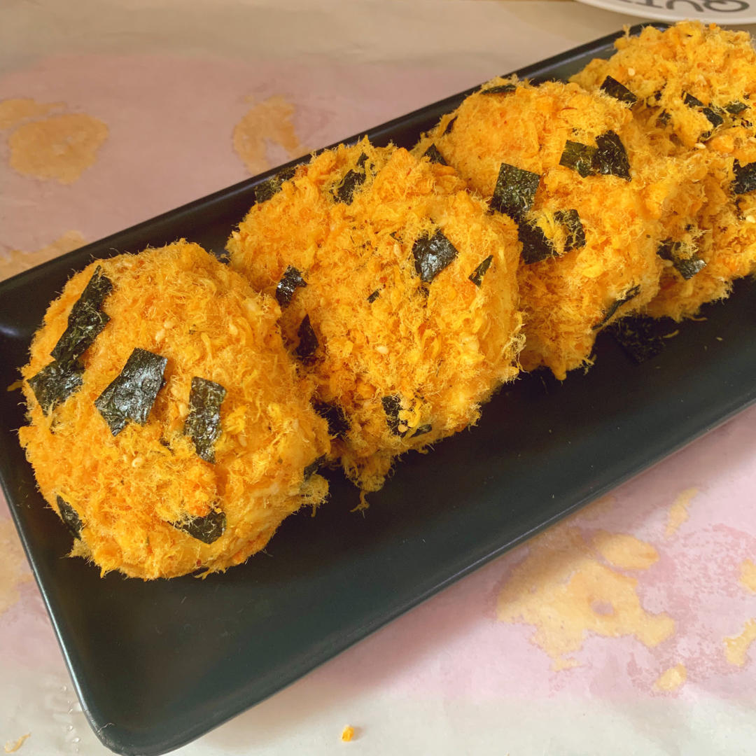 爆浆肉松小贝