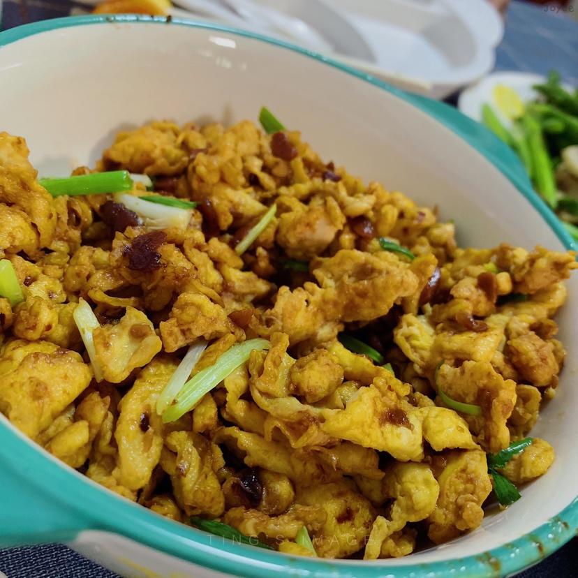 黄豆酱炒鸡蛋（超级下饭菜）