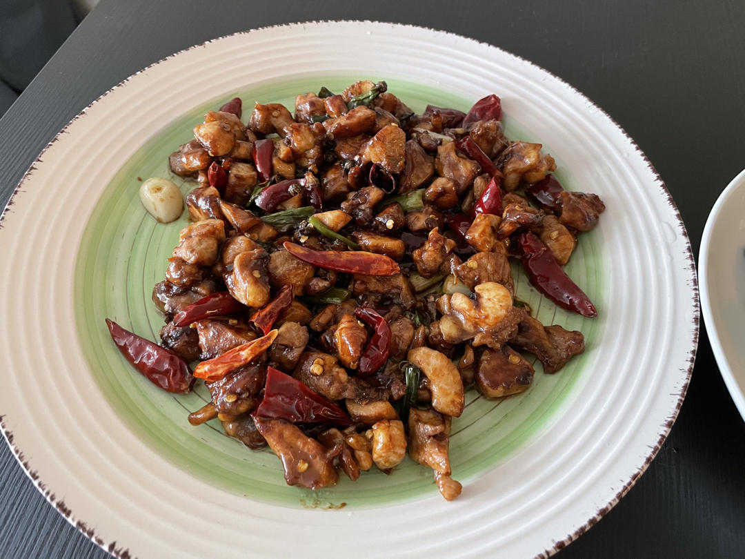 厨师长教你: “宫保鸡丁”的川味正宗做法, 一看就有食欲, 收藏了