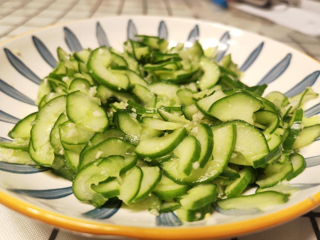 用料极简美味不减的凉拌黄瓜