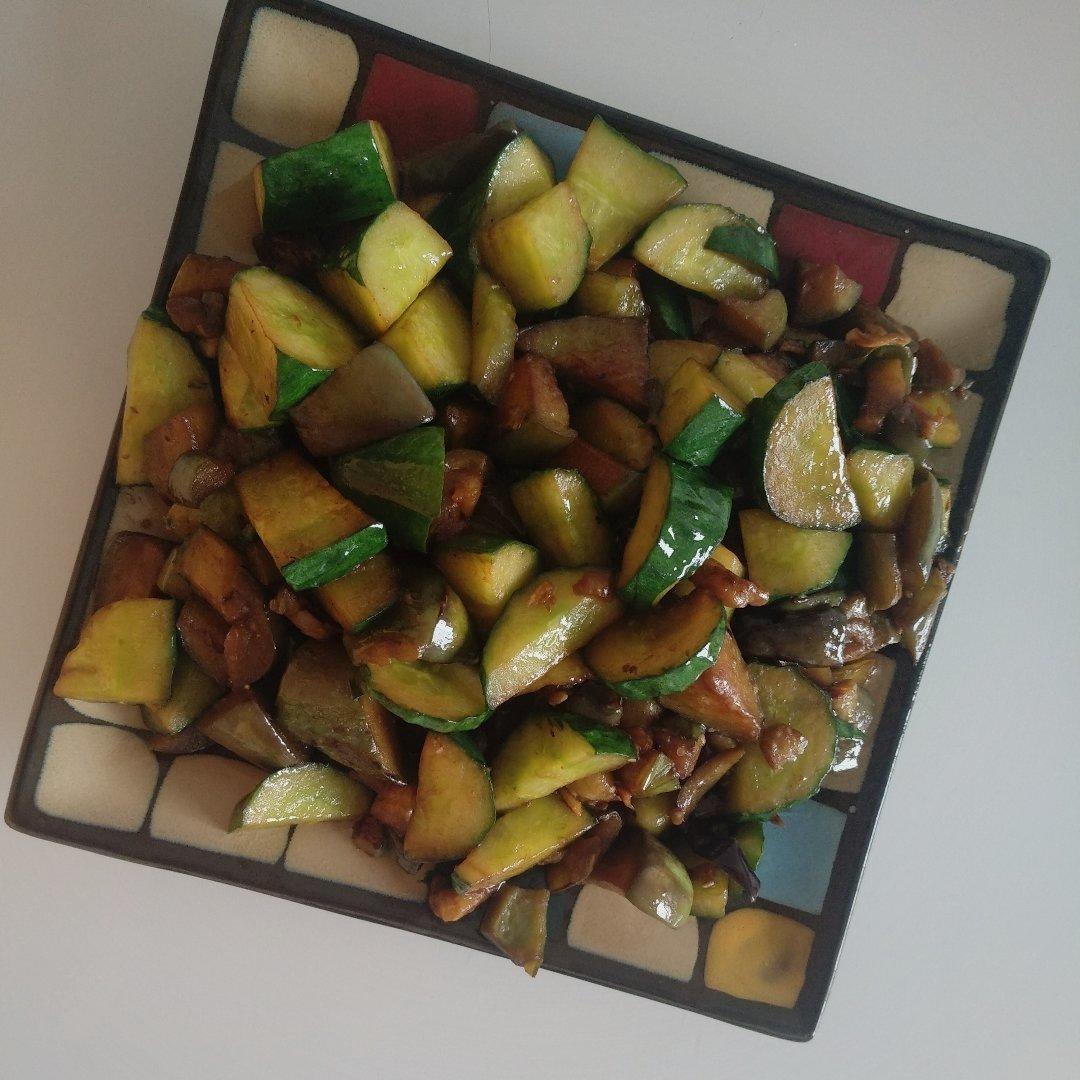茄子炒黄瓜