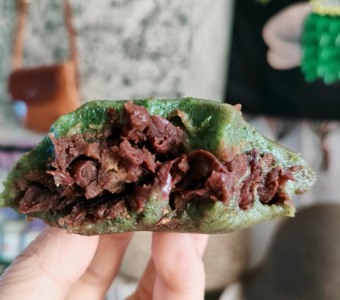 清明必吃的艾草青团