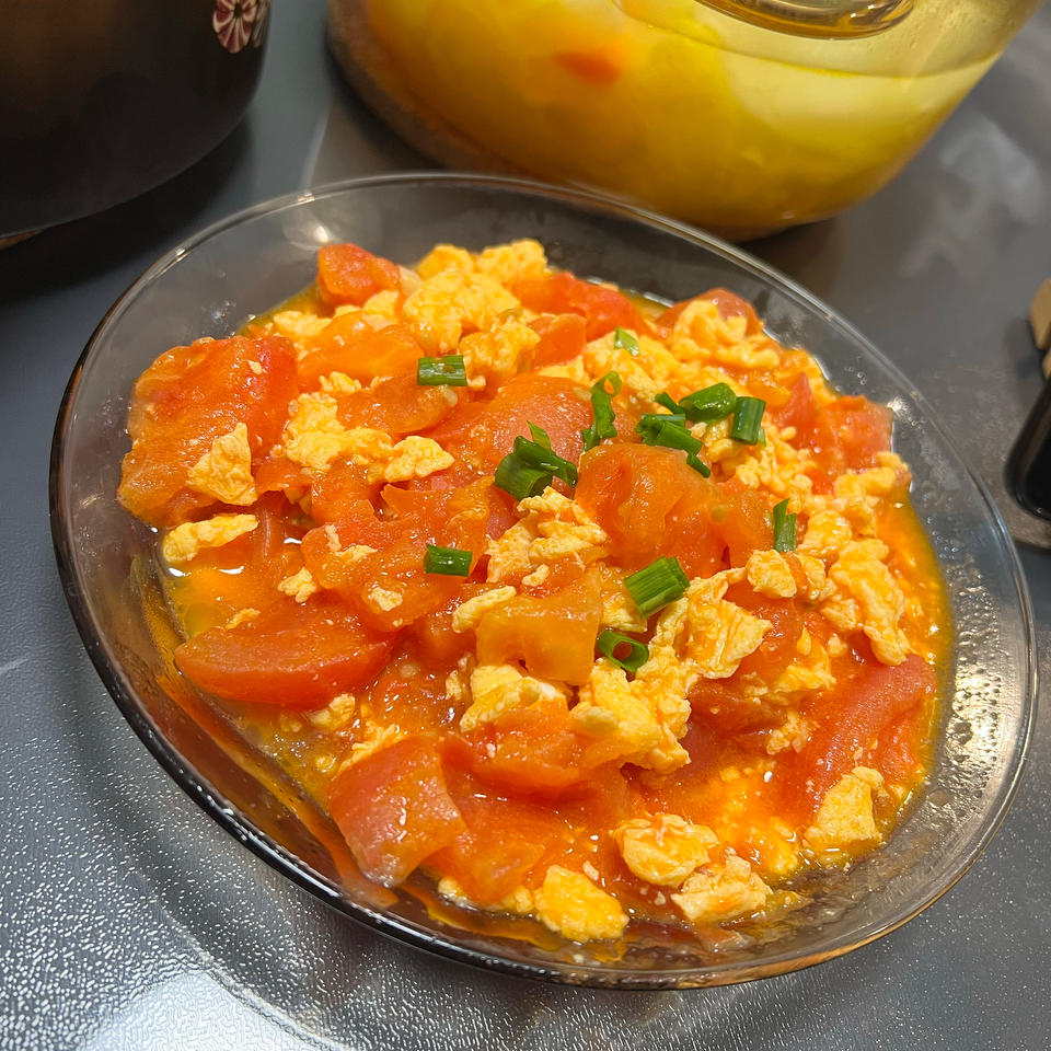 番茄炒鸡蛋（超浓的番茄味）