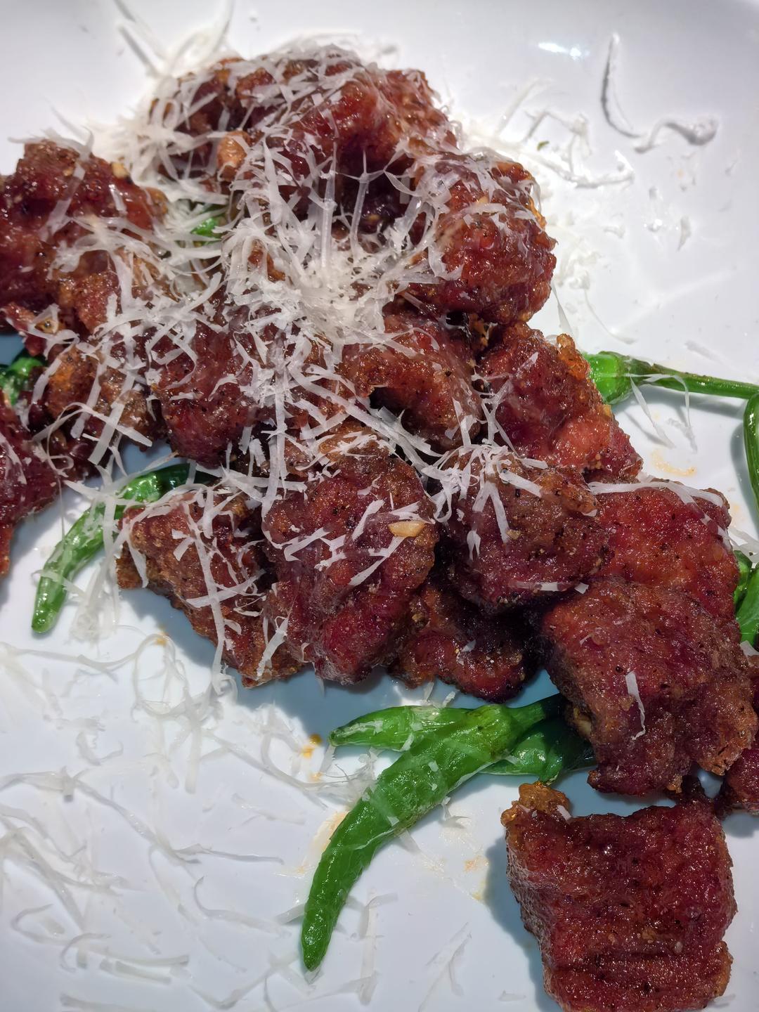 超级好吃的黑椒蒜粒洋葱炒牛肉粒
