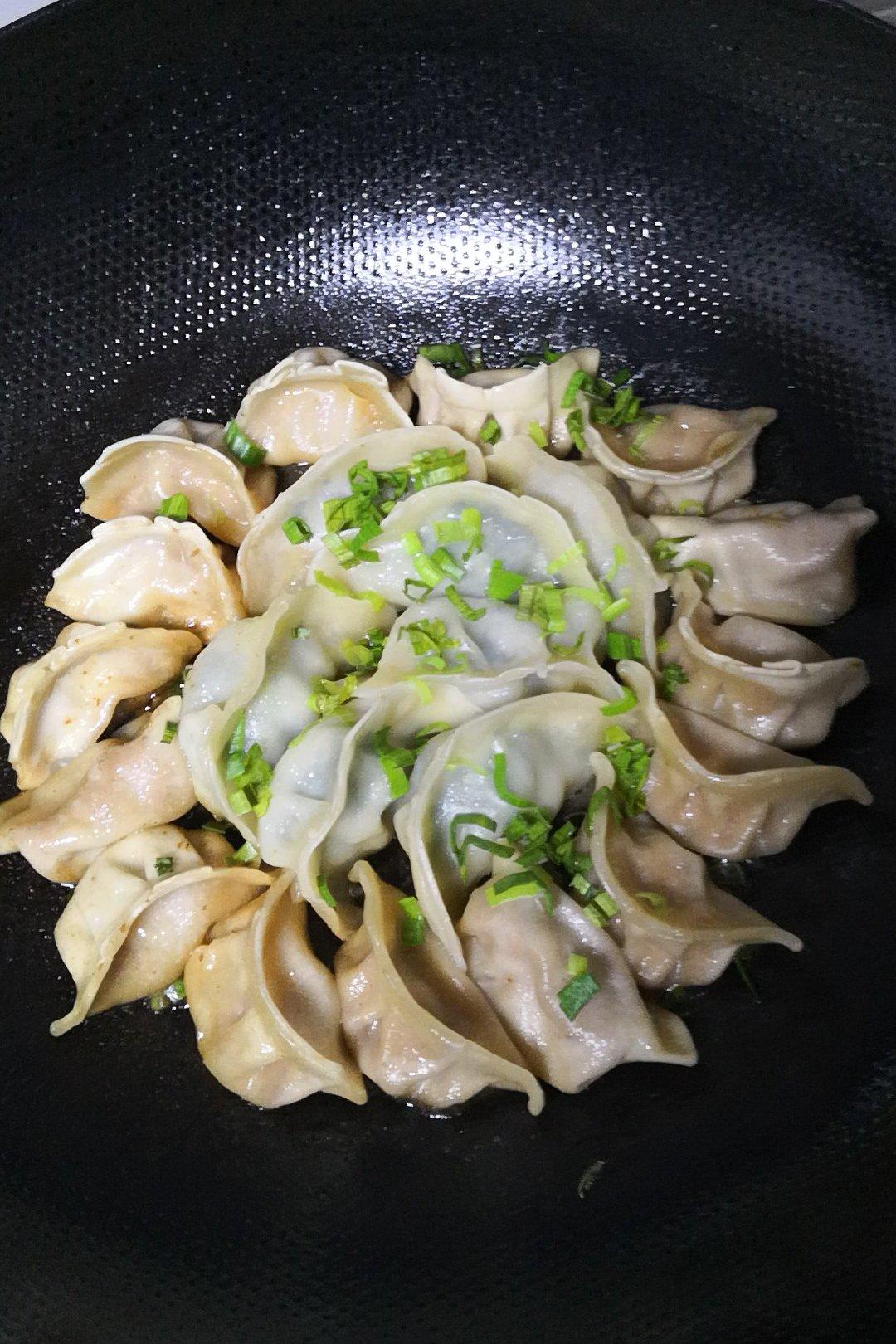 脆底煎饺